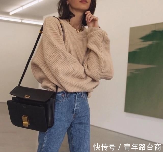  [针织衫]我能告诉你，这种“宝藏衫”配裤子后，走街上会一人独美吗