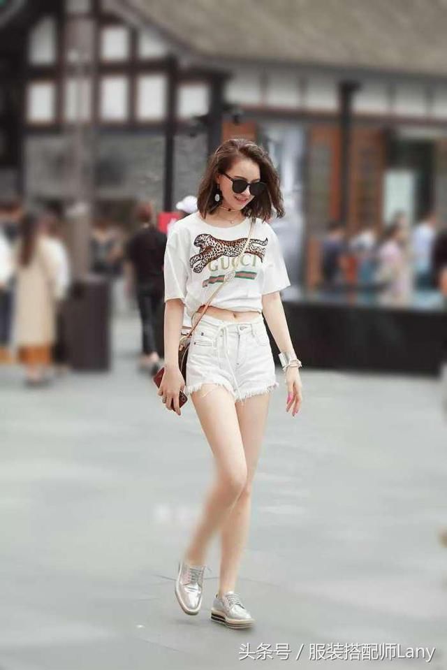 街拍: 这样穿搭, 让你男友天天都看不腻