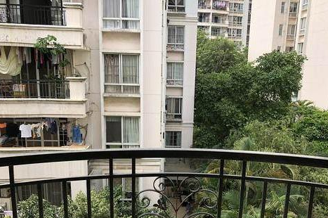 女子借表弟名义买房后,表弟一口咬定房是他的