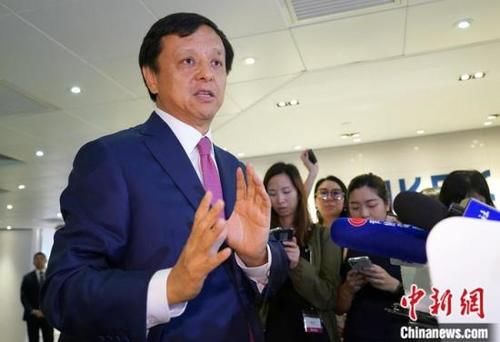  保障|李小加：保障“两制”的关键是拥抱“一国”