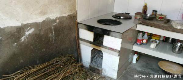  「做饭」山东蒙阴为防污染给土灶贴封条，农民以后还能用土灶做