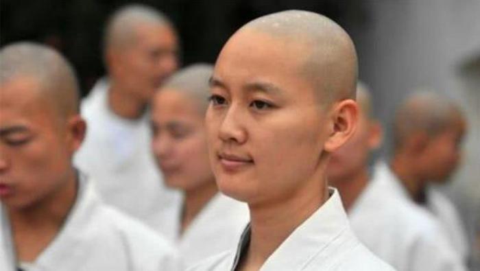 中国最美尼姑, 毕业于985大学, 美貌赛过大明星!