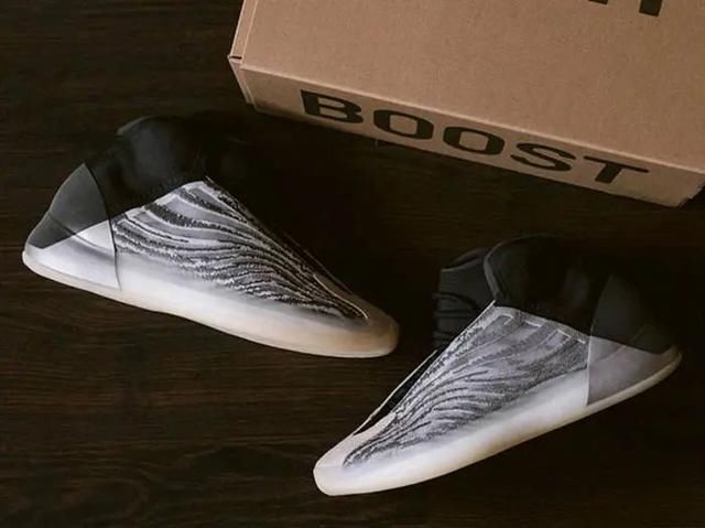  【发售价格】全新亚限Yeezy 350即将来袭，经典AJ13Flint配色定档5月