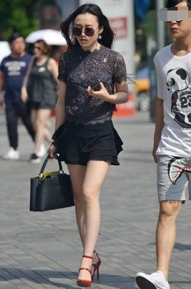 为啥现在女生宁愿穿长裙,也不愿意穿短裙?其中原因你真的知道?