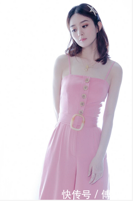 赵丽颖新照力证未孕,粉色连体裤小腹平坦,打死都不信怀了!