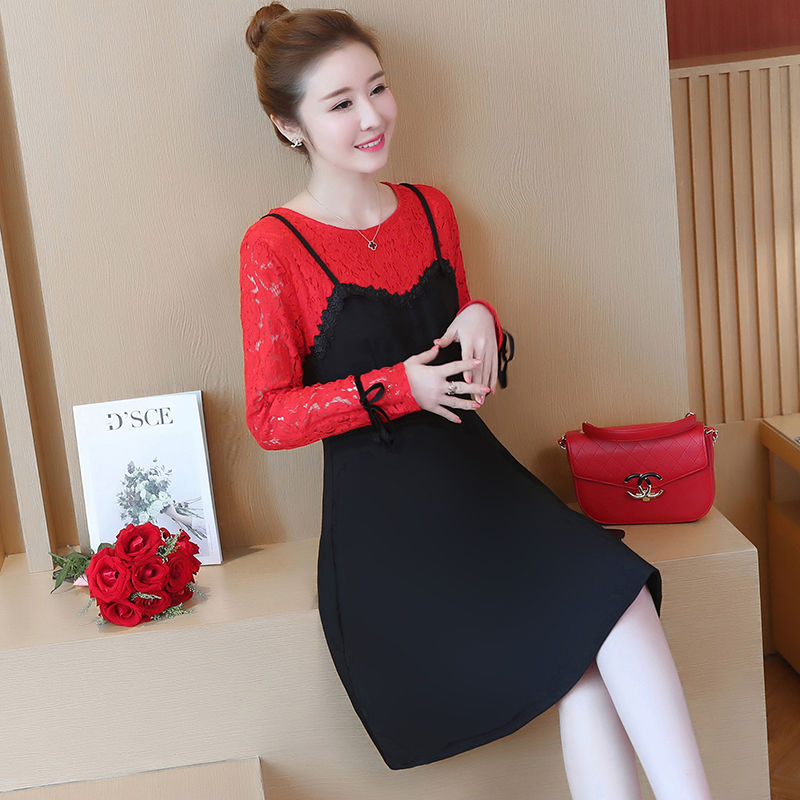 出街就是要穿得漂亮，新上的“秋裙”竟如此时尚，显白又优雅