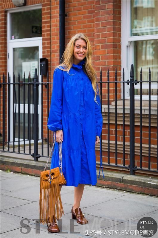 夏天街拍，就是要清爽的蓝！