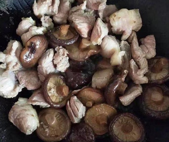  被誉为■这菜被誉为“天然护肤品”，越吃皮肤越紧致，40岁仍是少女脸?