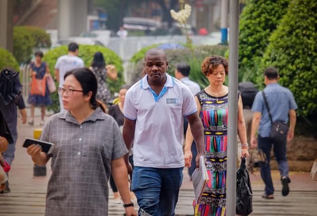 中国这座一线城市，被称为“第三世界首都”，街上外国人随处可见