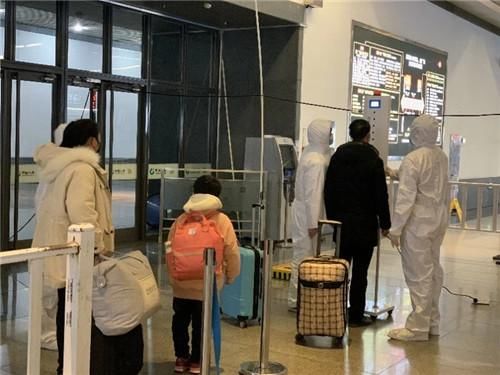  [全力]铁路苏州站全力应对返程复工客流