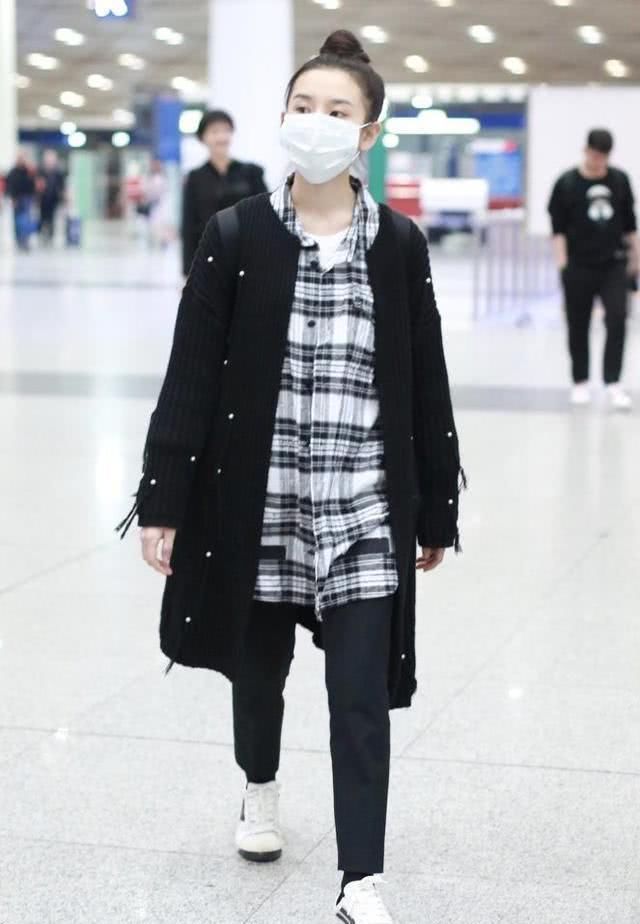  [工作]春天拿下工作、聚会活动、踏春各种各样场所，怎能少了一双时尚潮流好搭的休闲鞋