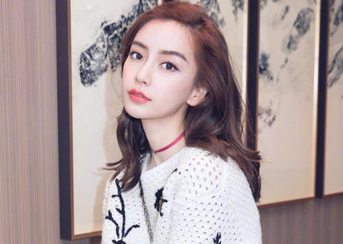 黄晓明首度公开娶baby的原因，8个字震惊谢娜，网友：撒谎不过脑