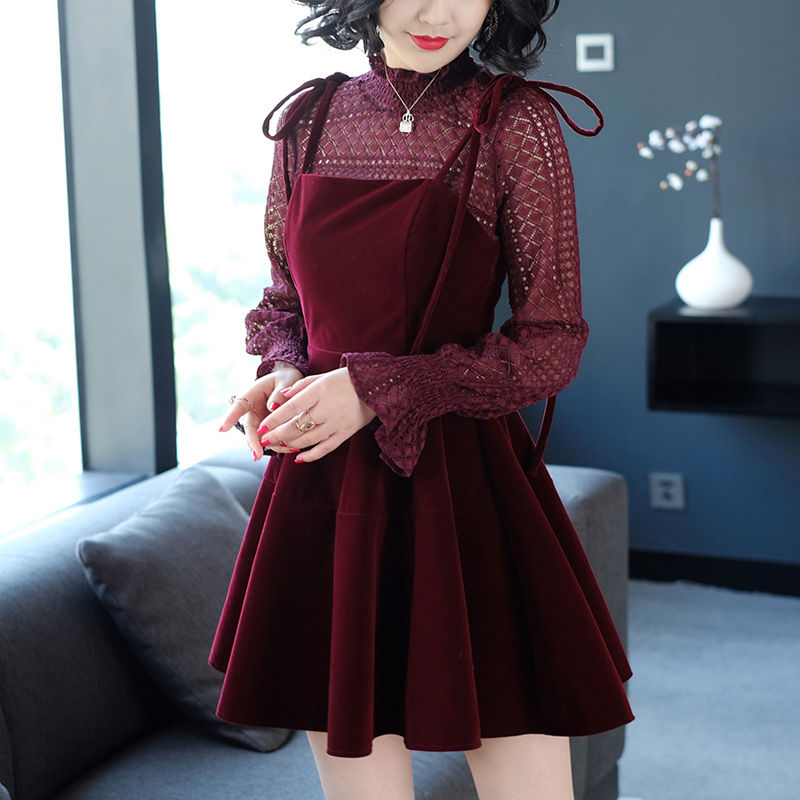 丰满的女人不正经?瞧瞧下面女人穿“蕾丝秋裙”，美嫩女人味十足