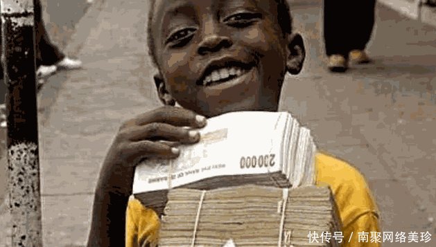 曾是全球最不缺钱的国家, 如今沦为原始社会国, 仅靠旅游业支撑