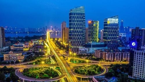  人均gdp■武汉将成为中西部地区发展的领头羊