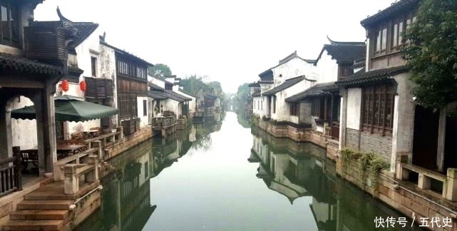 我国最悲催的古镇，七成的商家关门撤离，曾经的热门景点沦为空城