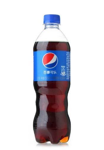 「设计」饮料瓶底部设计成凹槽,除了少装些饮料还有这些作用
