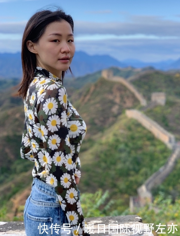 『紧身衣』金婧不愧是身材最好的喜剧演员，当她穿上紧身衣，谁看了不服气？