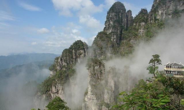 浙江面积最大的城市，藏着绝美古镇和山水美景，不是杭州宁波！