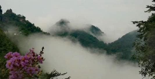 建在悬崖上的神秘古村，就在安徽黄山，有千年历史却少有人知