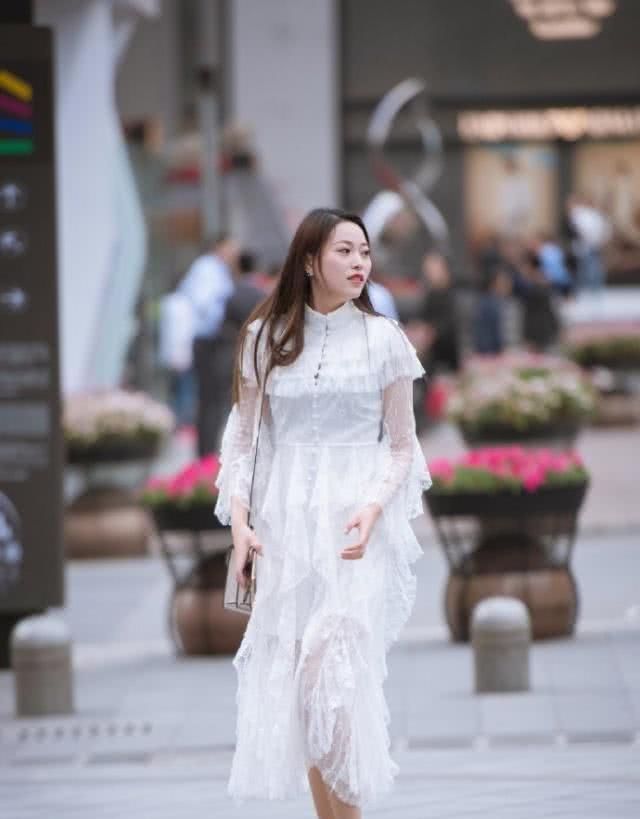  气质■美如画的连衣裙清新时尚，优雅减龄更让你气质出众