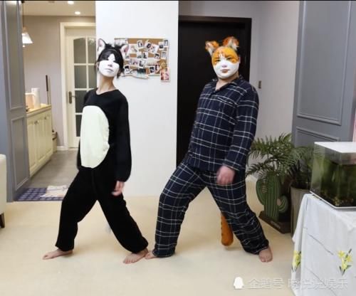  [小姐姐]小姐姐仿妆成自家猫咪，看到成品之后，猫咪：这日子没法过了！