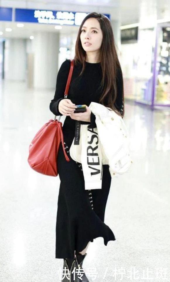 #直发#郭碧婷针织长裙配黑直发，身材迷人真有料，颜值在线女神范十足