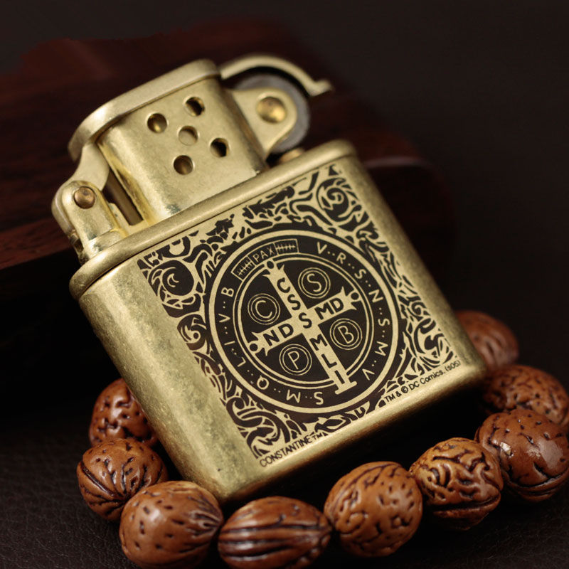 老公说:少抽两盒中华烟，也要买下这黄铜小物，看上去帅的不得了