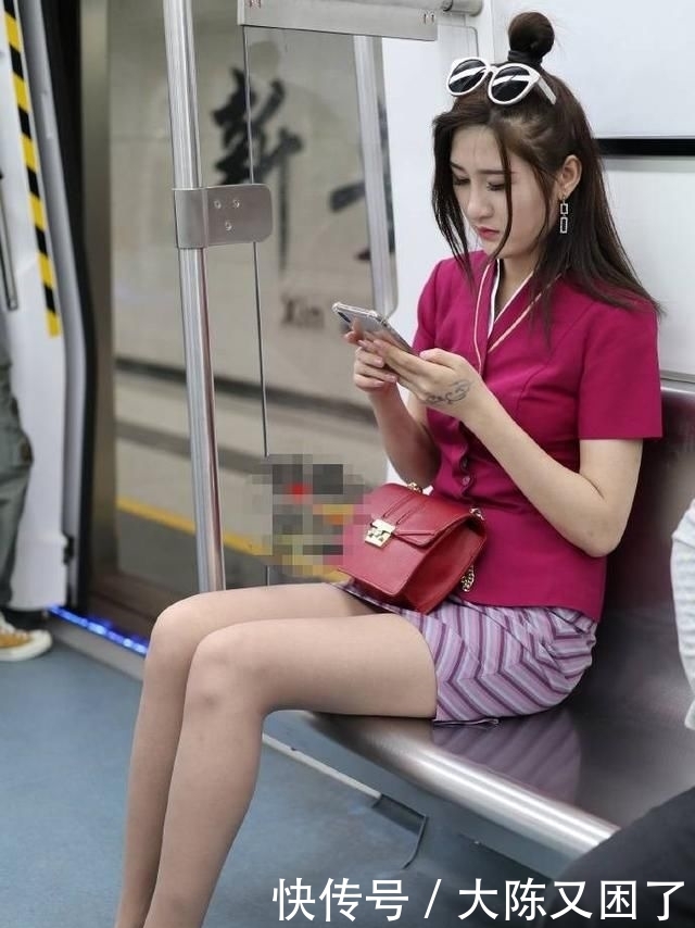  『女性』高跟鞋独占时尚鳌头，是展现女性魅力的不二选择