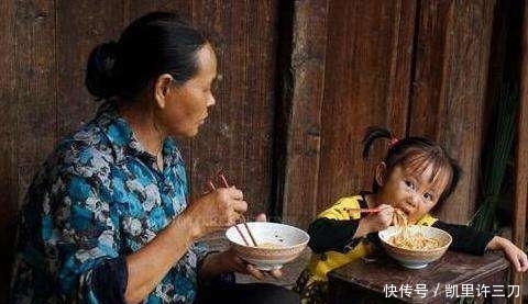  「电子厂」三五年后，城市生活的4类人，八成待不下去要重返农村