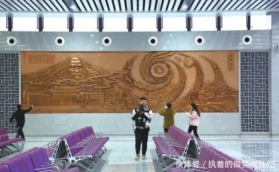  #郑阜#郑渝、郑阜、商合三条高铁沿线站房里处处藏着珍宝