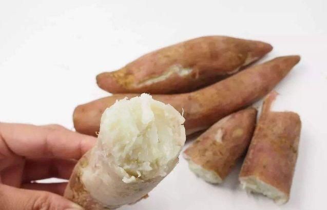  [营养]宁愿饿着也别吃“4种食物”，不仅没营养，还会影响健康