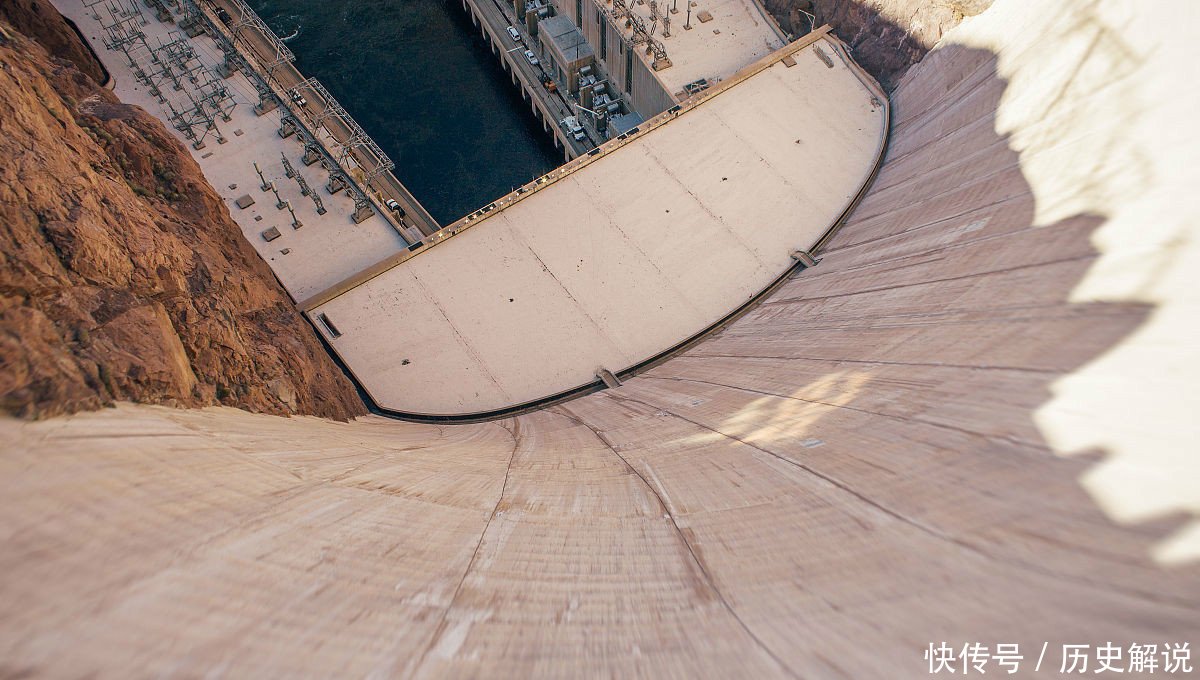 美国“第一大坝”与中国“第一大坝”对比，没有对比就没有伤害！