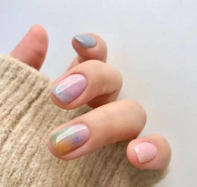  显得■春日时髦显白靠它全搞定！Jennie、裴珠泫已经安排了，那你呢？