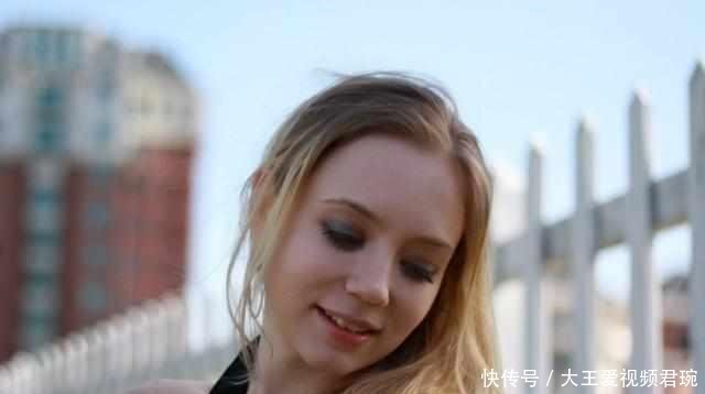 两万人民币兑换197000卢布，在俄罗斯能玩多久美女这样说