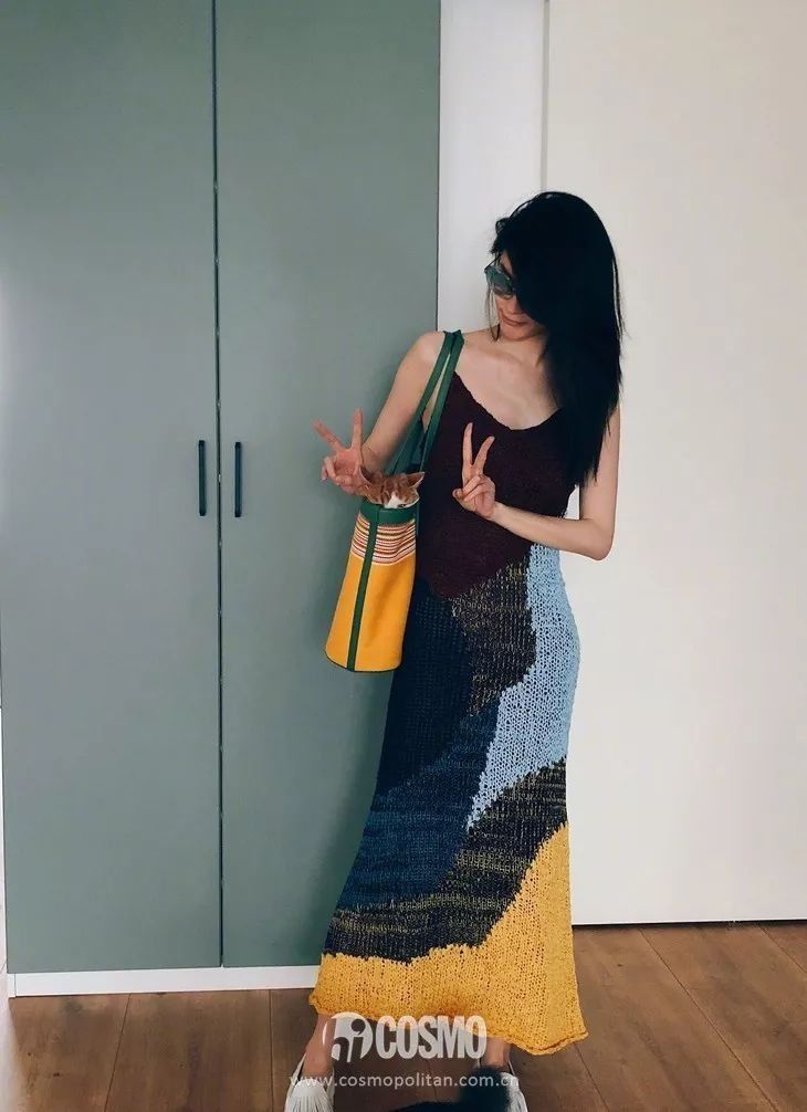 千万别学刘雯穿排扣连衣裙!