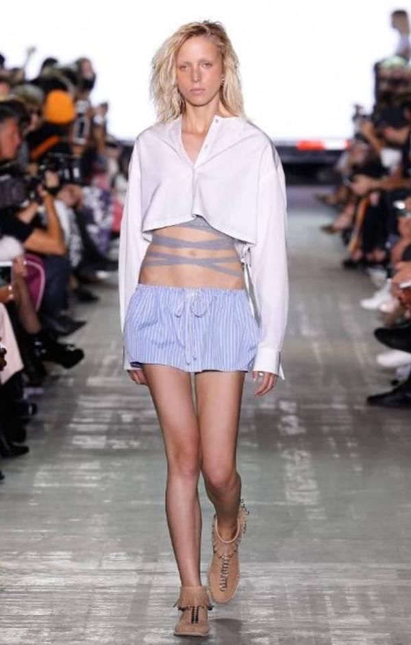 现在的这些流行单品，全是周慧敏王祖贤她们玩剩下的!