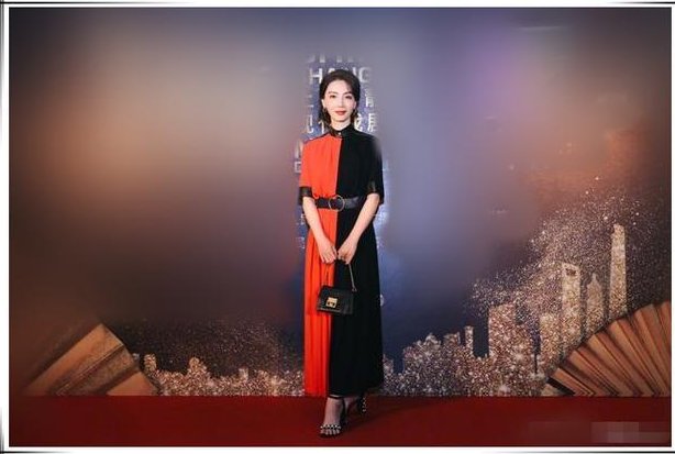 当41岁陈数撞上45岁郑秀文,网友:终于见识了女神脸的最高级形式