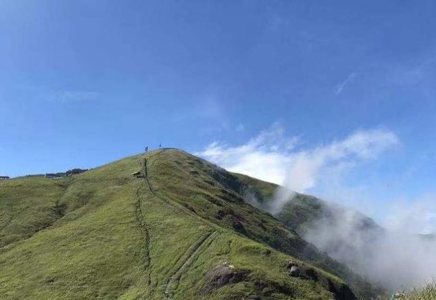 与中国五大名山相比,江西这座山一点也不逊色,却低调得令人心疼
