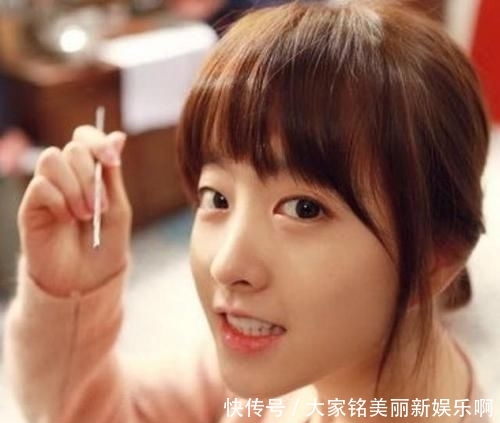  #单眼皮的女生#单眼皮必须拒绝这2款发型, 真的是太伤颜值了