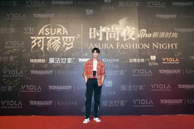 只有看过吴磊,才知道啥叫长开了 网友:胖点更好看