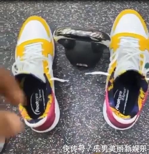  塔克@鞋王塔克又晒狠鞋！这次是前所未见的 Nike Kobe 5