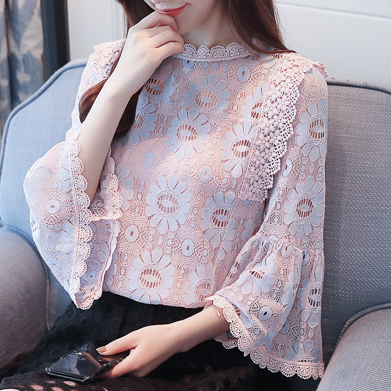 才知道，聪明女人早就不穿连衣裙了，如今流行“镂空衫”，真诱人