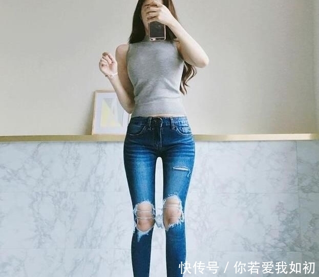 『 美女』穿出美好身姿，干练洒脱的牛仔裤美女
