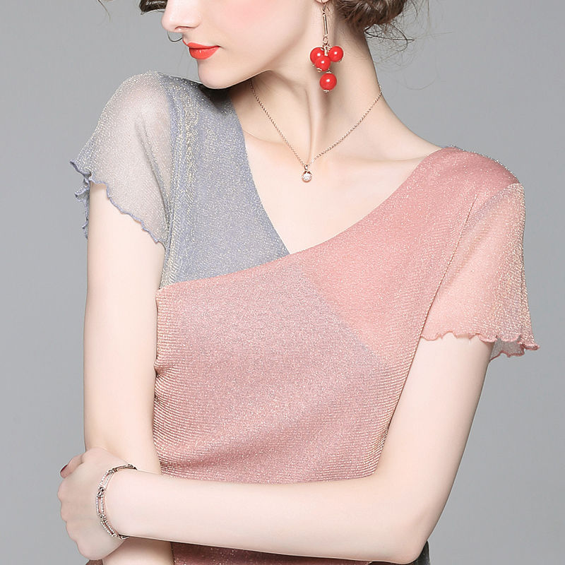 丰满女人应该这样子穿,看看下图女人穿法,火辣又撩人