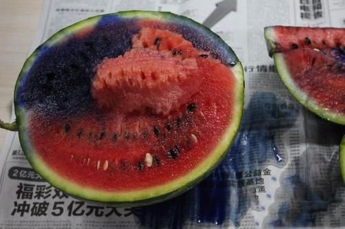 西瓜打甜蜜素真的假的？专家告诉你真相，这几句话要记住