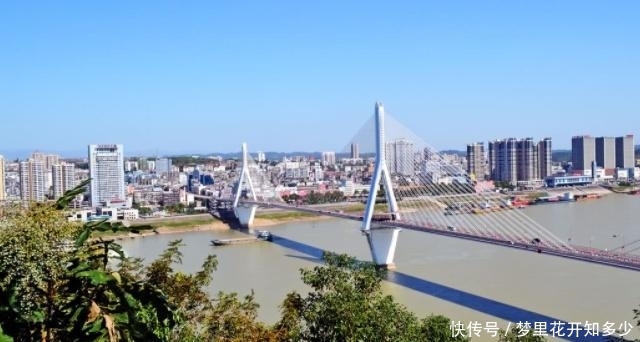 湖北又一新高铁，出行时间缩短近一半，网友：我要出去玩