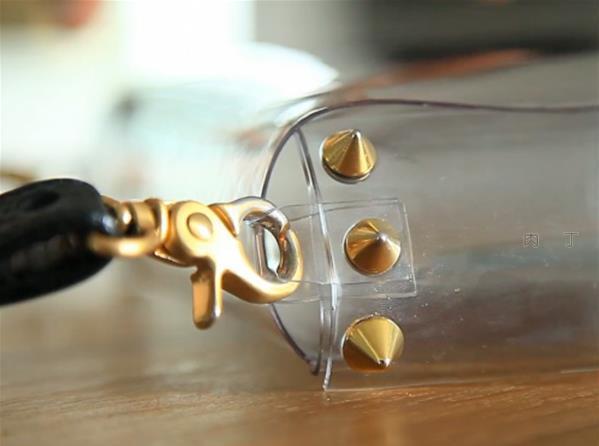 图解■教你制作个性实用简单透明防雨包包做法图解