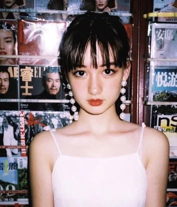  『女王』从妆面到穿搭跟随大圆脸世间芭比Lisa学，给你秒变大圆脸女王