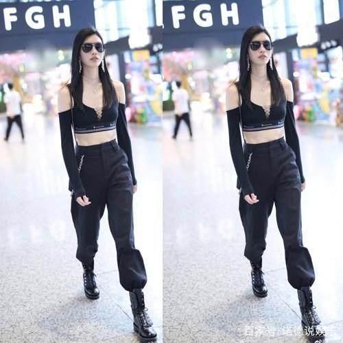 奚梦瑶裹胸出行，胸前“波涛汹涌”，网友：大饱眼福